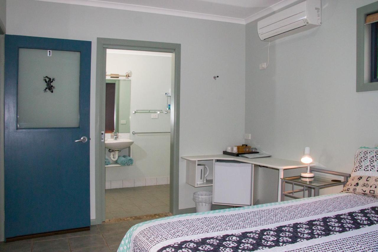 Gecko Guest House Cooktown Bagian luar foto